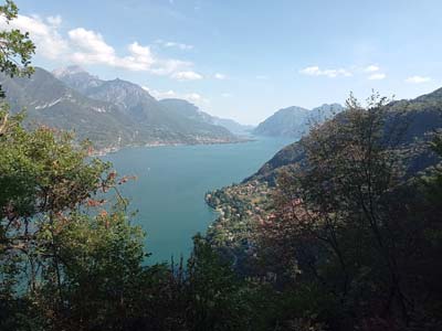 Sentiero del Tivano (525 m) | Da Limonta a Chevrio