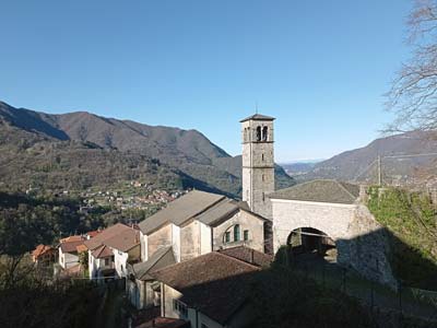 Chiesa di Sant'Ambrogio (585 m) - Palanzo | Anello del Monte Palanzone