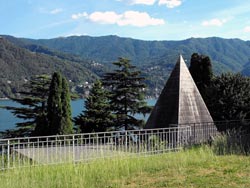 Piramide di Joseph Frank - Laglio