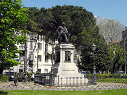 Monumento ad Alessandro Manzoni - Lecco