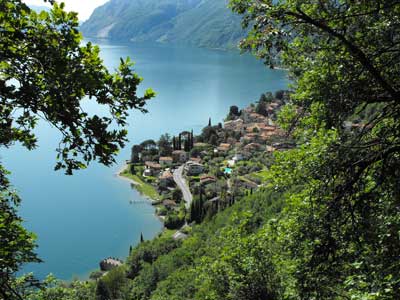 Il borgo di Vassena a Oliveto Lario